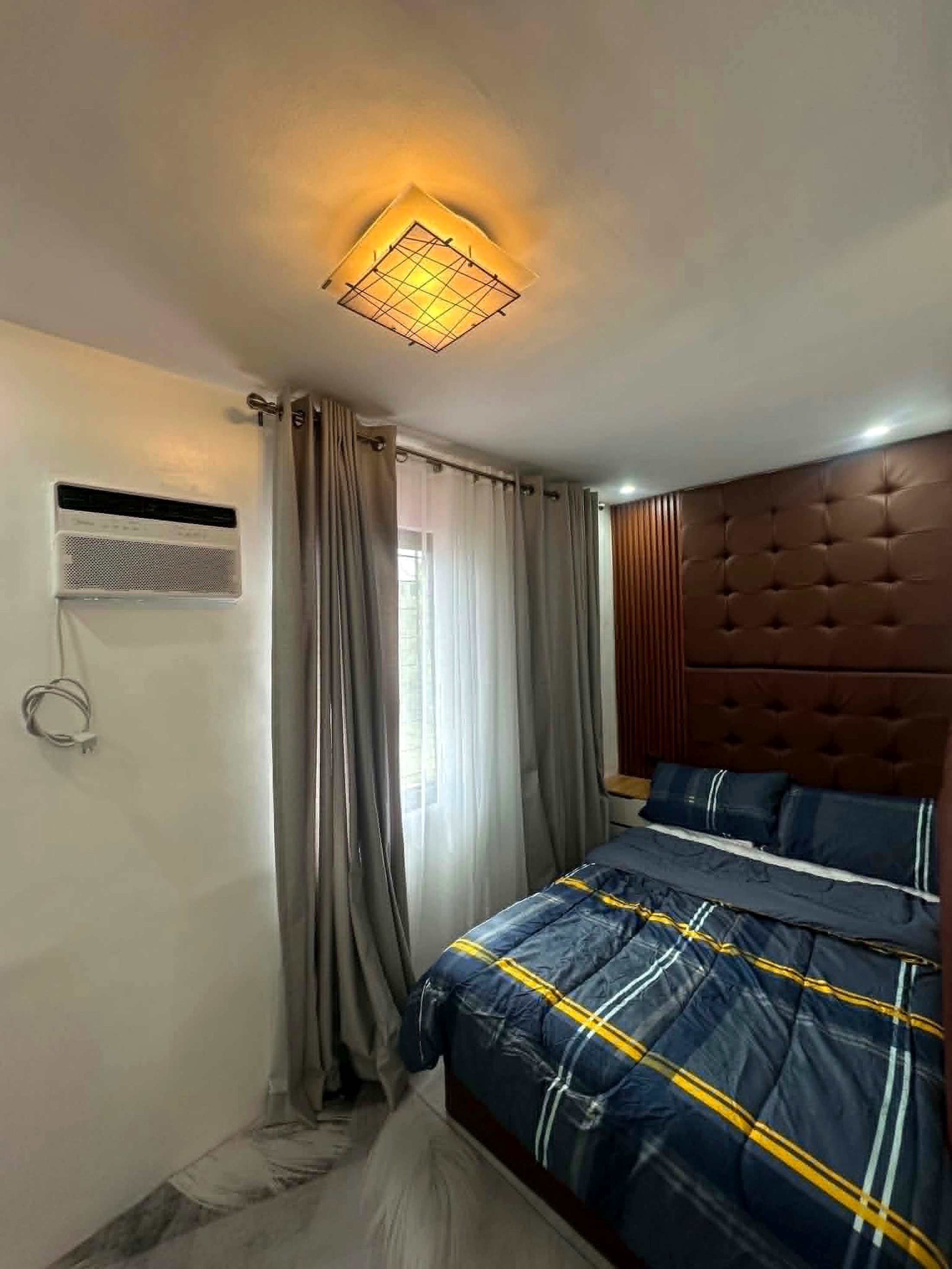 Guest bedroom
